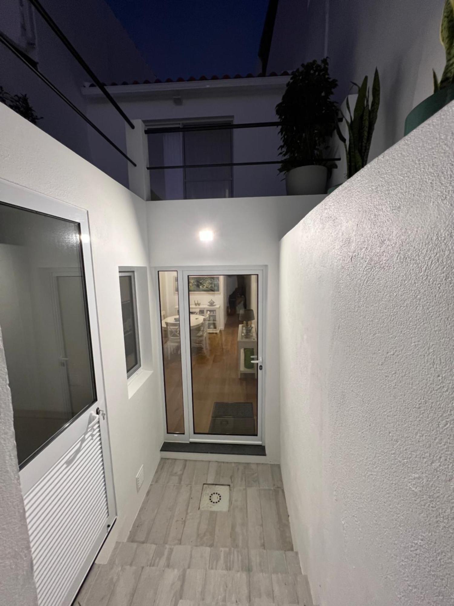 Urban 41 Guest House Ponta Delgada Exterior foto